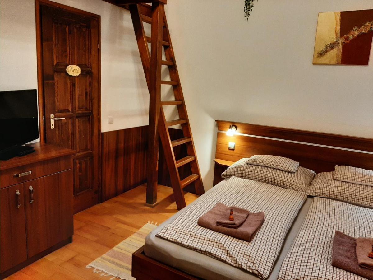Bodza Vendeghaz - Apartmanhaz Апартаменти *